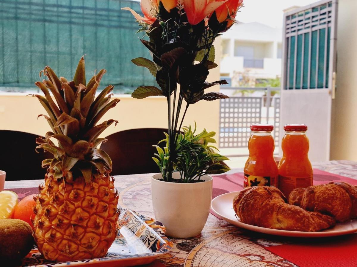 Precious 3 Bedroom, Oasis De Fanabe Wifi Free アデヘ エクステリア 写真